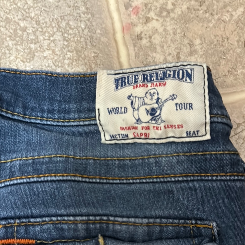 Sz 27 True Religion capris - Picture 4 of 5